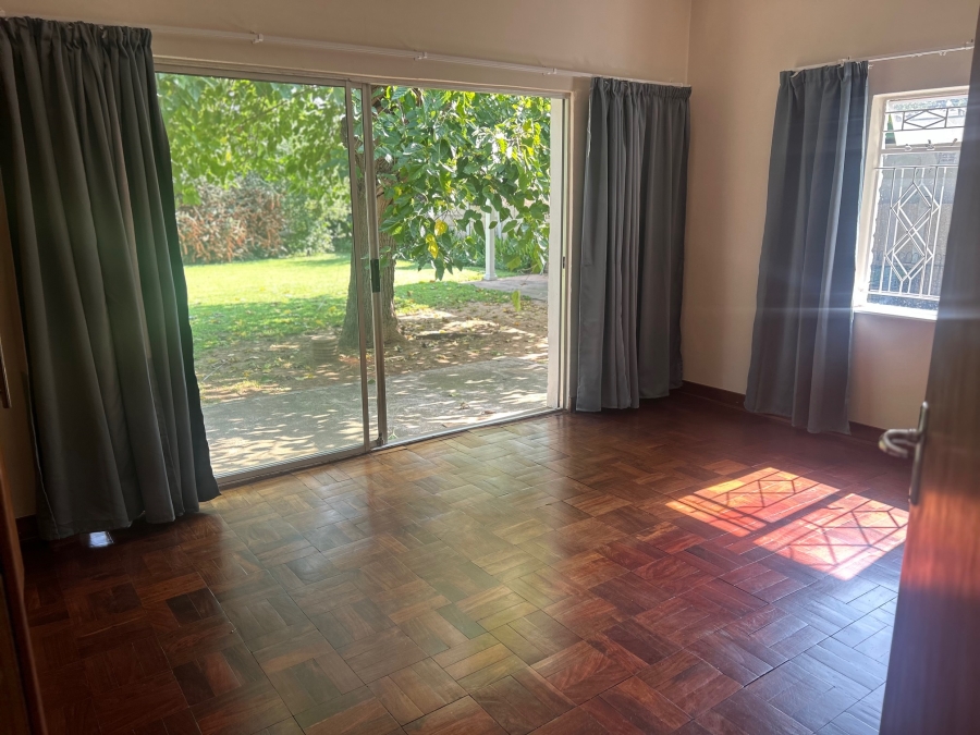 5 Bedroom Property for Sale in Viljoenskroon Free State